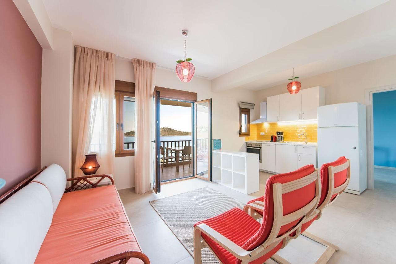 #Flh - Nereus & Oceanus Beachfront Apartments, Lagonisi Beach Ormos Panagias Esterno foto